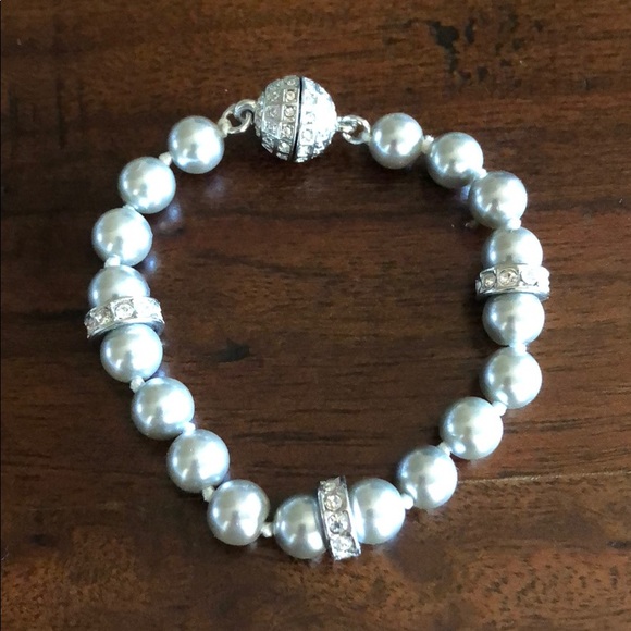 Convertible Pearl Necklace (Silver pearls) - Picture 3 of 8